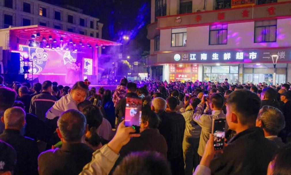 明星歌手助阵！上千人涌入，秀洲这些地方超热闹！