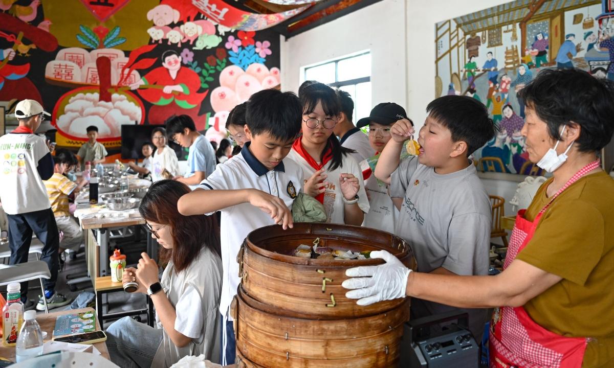 童心制糖糕 民俗润童年