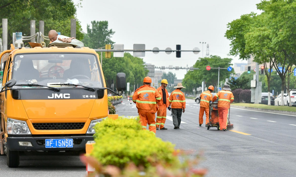 铺就市民幸福出行路